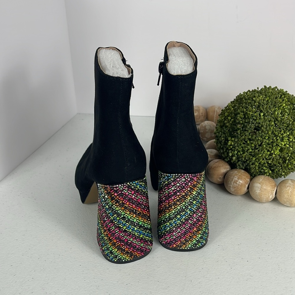 Betsey Johnson Women's Raylan Booties Sz-6 NIB - Picture 7 of 12